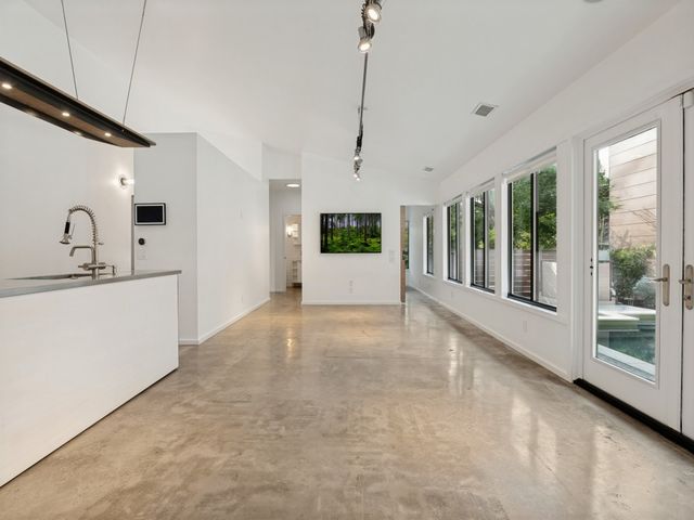 43 Vanguard Way, Dallas, TX 75243