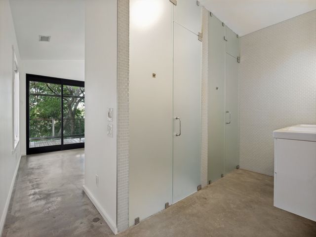 43 Vanguard Way, Dallas, TX 75243