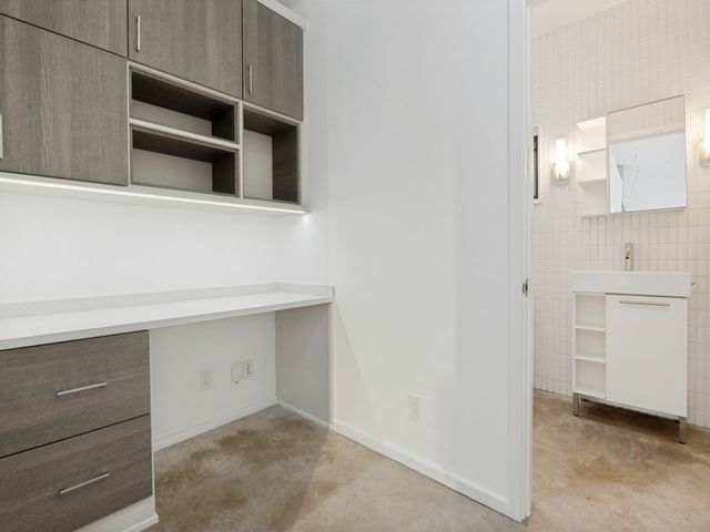 43 Vanguard Way, Dallas, TX 75243