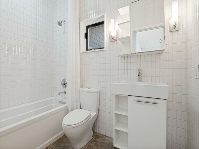 43 Vanguard Way, Dallas, TX 75243