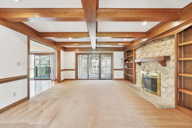 15340 Turnberry DRIVE, Brookfield, WI 53005