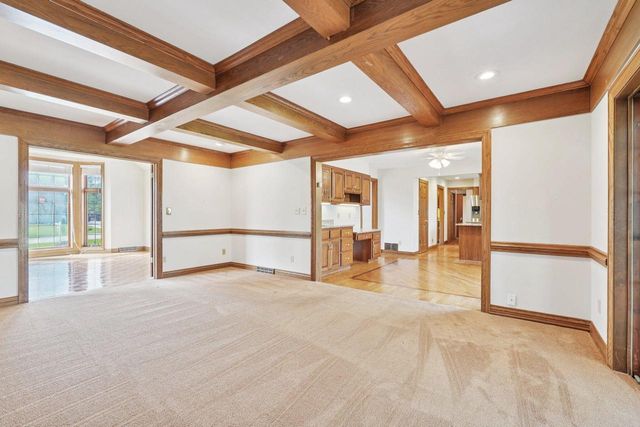 15340 Turnberry DRIVE, Brookfield, WI 53005