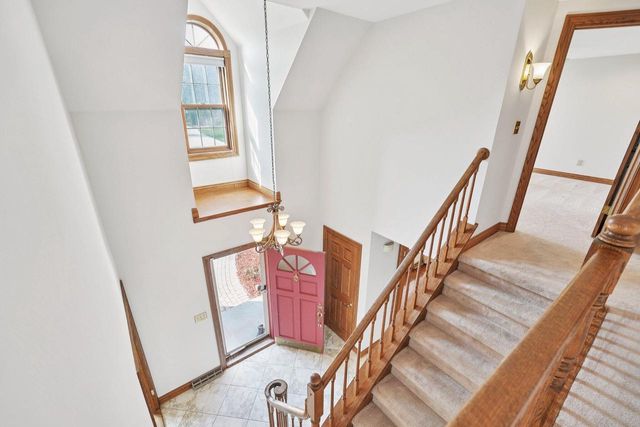 15340 Turnberry DRIVE, Brookfield, WI 53005