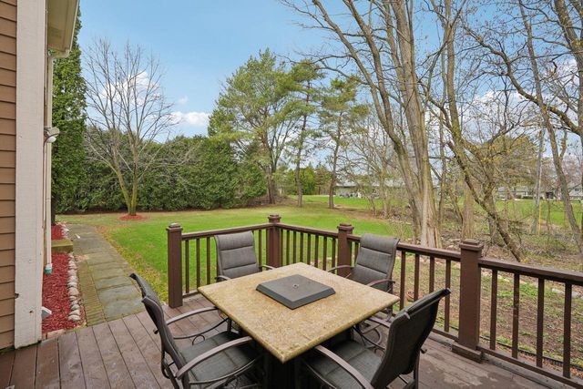 15340 Turnberry DRIVE, Brookfield, WI 53005