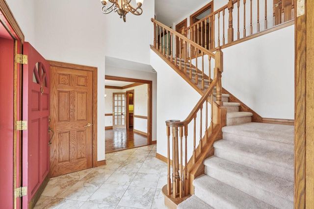 15340 Turnberry DRIVE, Brookfield, WI 53005