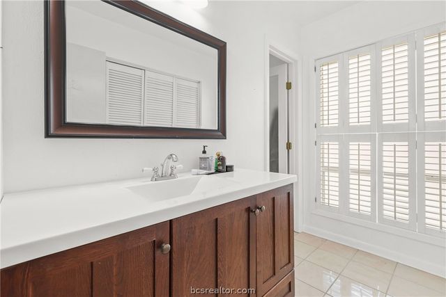 1508 Wolf Run, College Station, TX 77840