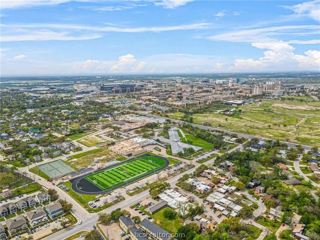 1508 Wolf Run, College Station, TX 77840