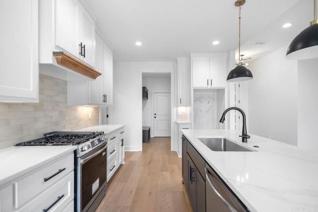 103 Dylan, Benton, AR 72015