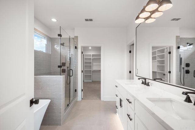 103 Dylan, Benton, AR 72015