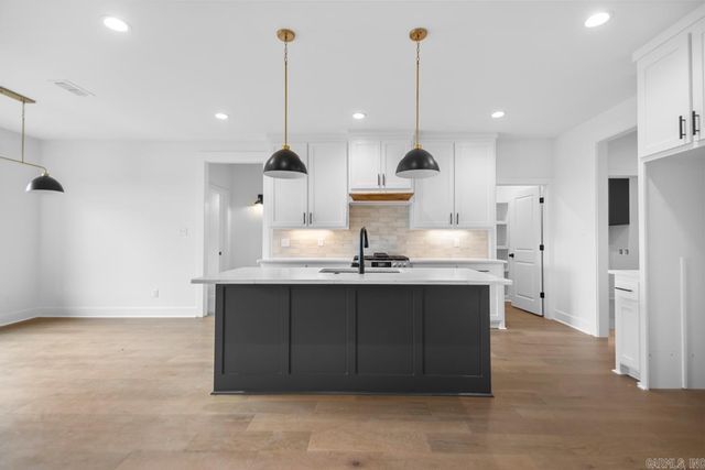 103 Dylan, Benton, AR 72015