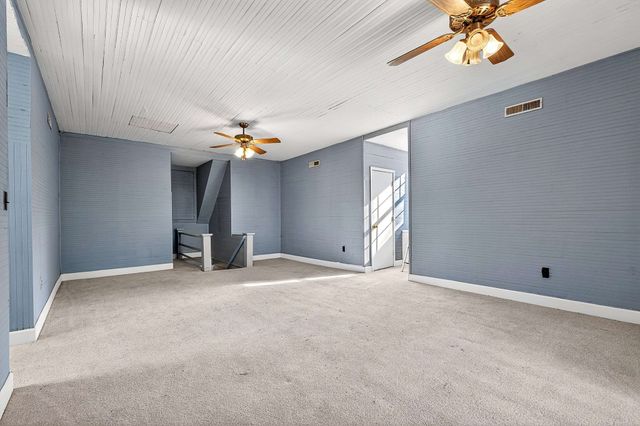 408 NE Atlantic St, Tullahoma, TN 37388