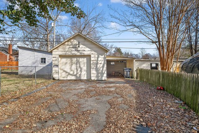 408 NE Atlantic St, Tullahoma, TN 37388