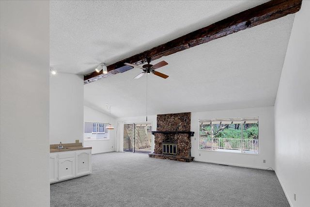 11631 Redwing Ct, Penn Valley, CA 95946