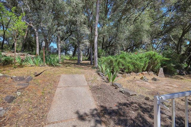 11631 Redwing Ct, Penn Valley, CA 95946