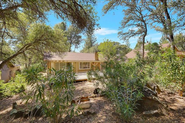 11631 Redwing Ct, Penn Valley, CA 95946