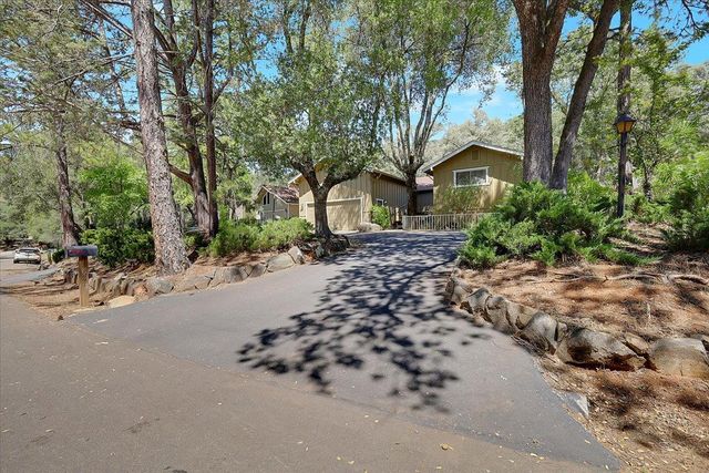 11631 Redwing Ct, Penn Valley, CA 95946