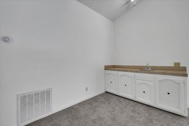 11631 Redwing Ct, Penn Valley, CA 95946