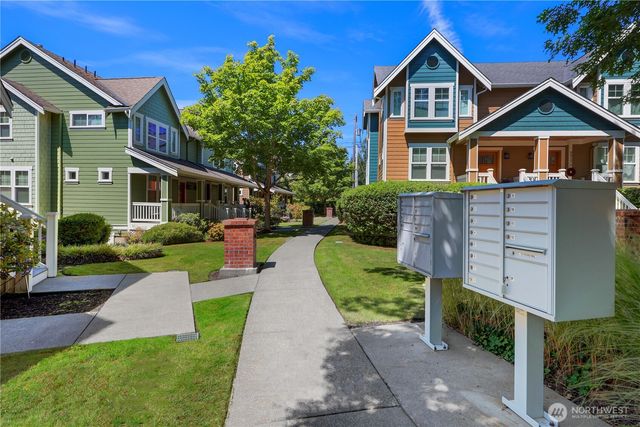 5807 B 55th Avenue NE, Seattle, WA 98105