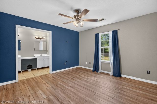 420 N 14th Street, Van Buren, AR 72956