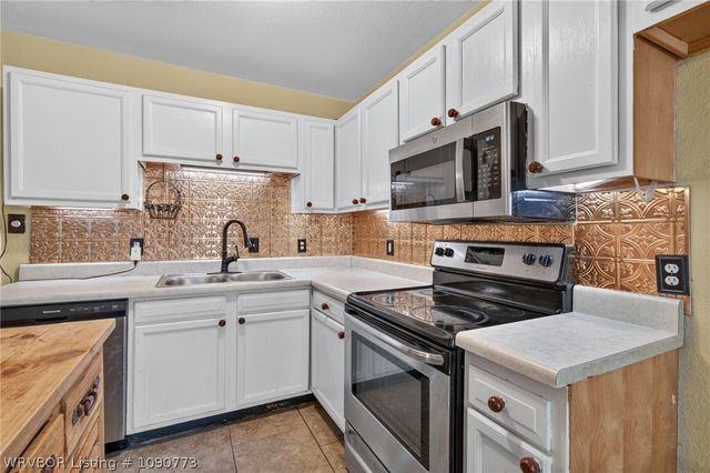 420 N 14th Street, Van Buren, AR 72956
