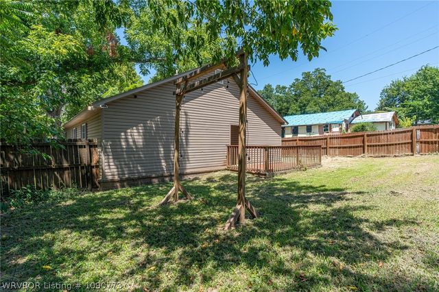 420 N 14th Street, Van Buren, AR 72956