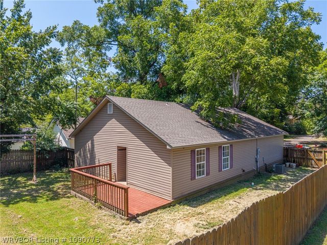 420 N 14th Street, Van Buren, AR 72956
