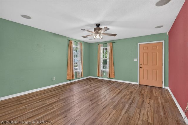 420 N 14th Street, Van Buren, AR 72956