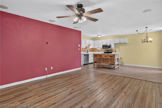 420 N 14th Street, Van Buren, AR 72956
