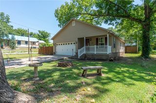 420 N 14th Street, Van Buren, AR 72956