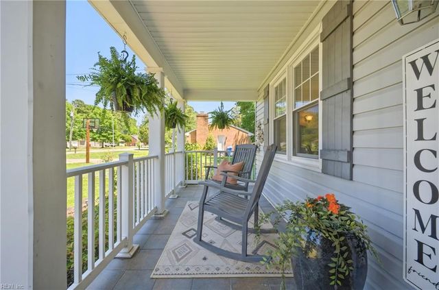 4063 Maple DR, Chesapeake, VA 23321