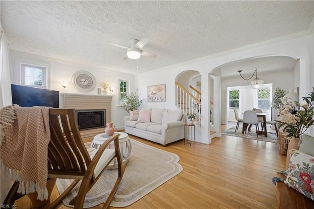 4063 Maple DR, Chesapeake, VA 23321