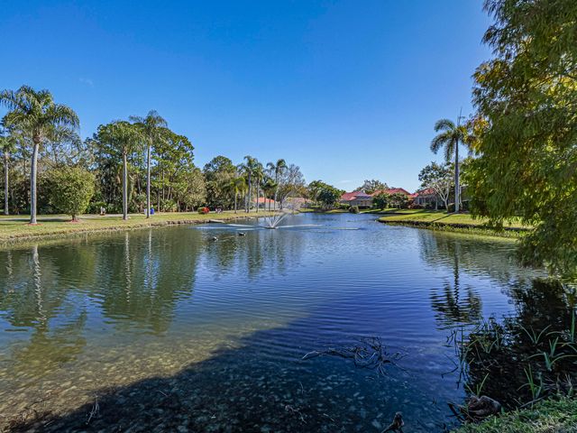 2400 46th Avenue, Vero Beach, FL 32966