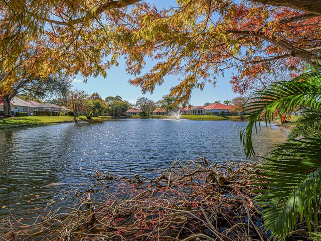 2400 46th Avenue, Vero Beach, FL 32966