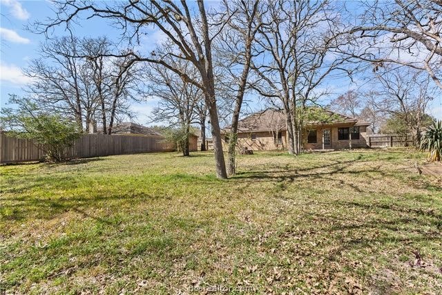 1106 Van Horn Drive, College Station, TX 77845