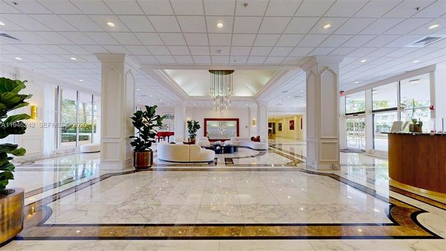 5600 Collins Ave 10A, Miami Beach, FL 33140