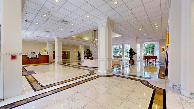 5600 Collins Ave 10A, Miami Beach, FL 33140