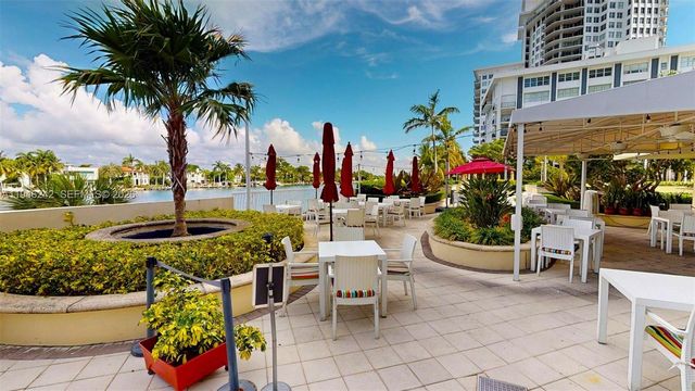 5600 Collins Ave 10A, Miami Beach, FL 33140