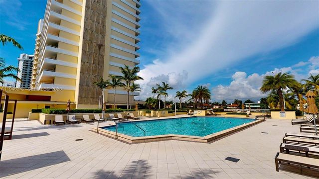 5600 Collins Ave 10A, Miami Beach, FL 33140