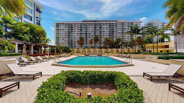 5600 Collins Ave 10A, Miami Beach, FL 33140