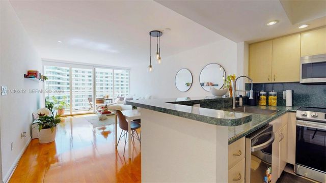 5600 Collins Ave 10A, Miami Beach, FL 33140