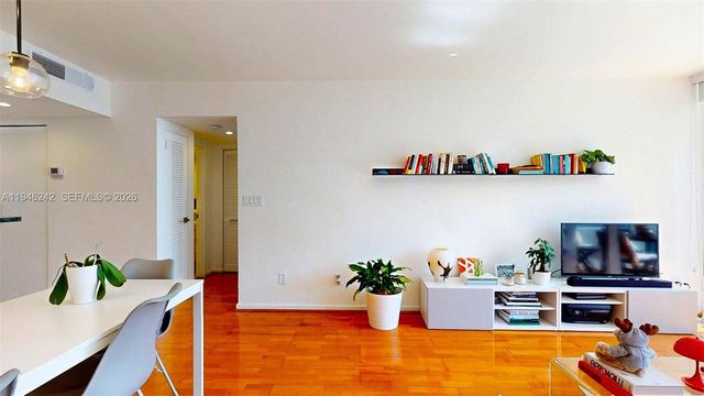 5600 Collins Ave 10A, Miami Beach, FL 33140