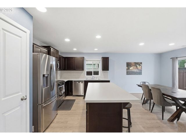 653 Ne 138TH Pl 93, Vancouver, WA 98684