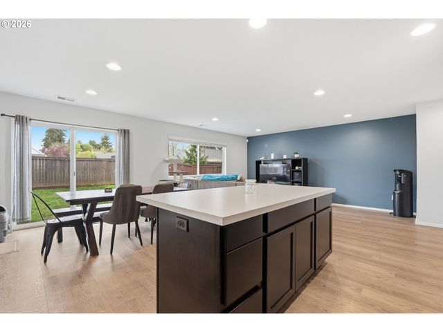 653 Ne 138TH Pl 93, Vancouver, WA 98684