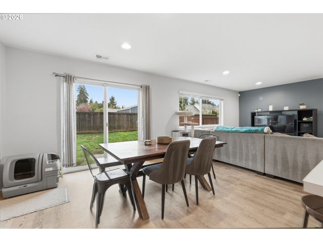 653 Ne 138TH Pl 93, Vancouver, WA 98684