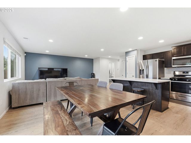 653 Ne 138TH Pl 93, Vancouver, WA 98684