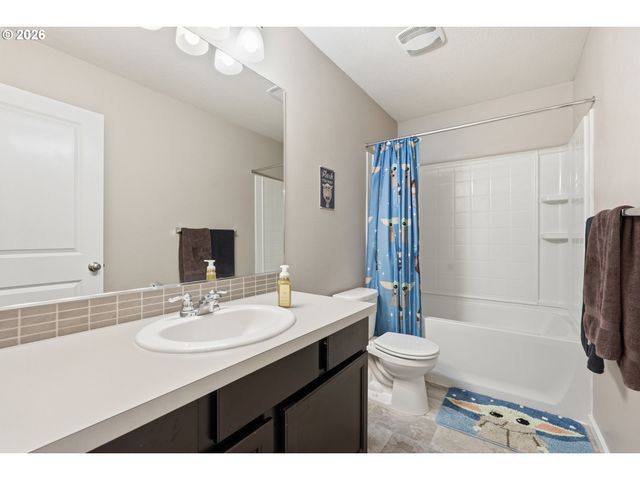 653 Ne 138TH Pl 93, Vancouver, WA 98684