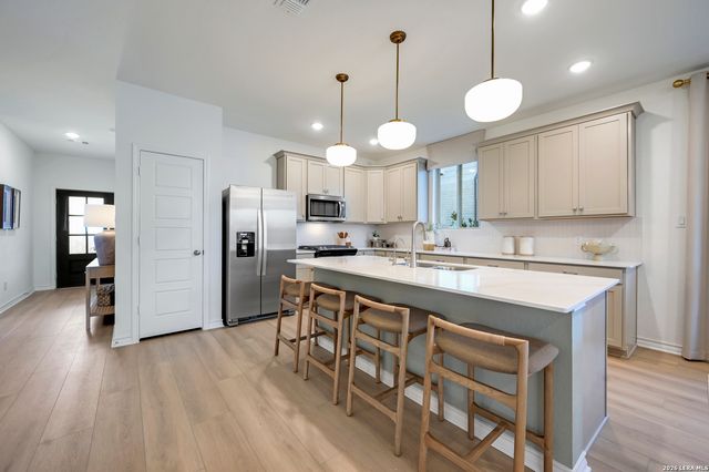 189 Thorny Grove, San Antonio, TX 78253