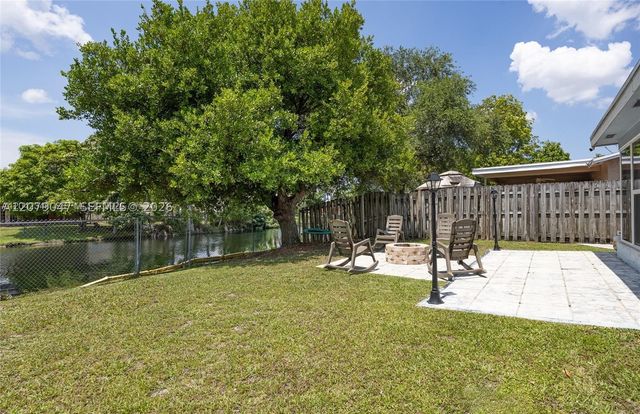 8350 NW 27th Pl 0, Sunrise, FL 33322