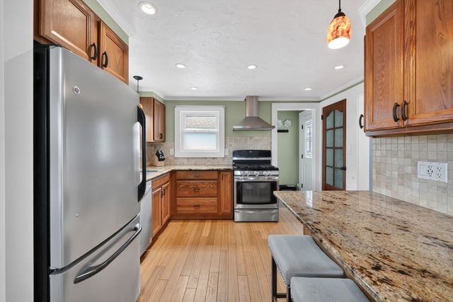 400 El Paso St, Springfield, MA 01104