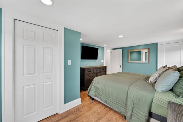 400 El Paso St, Springfield, MA 01104